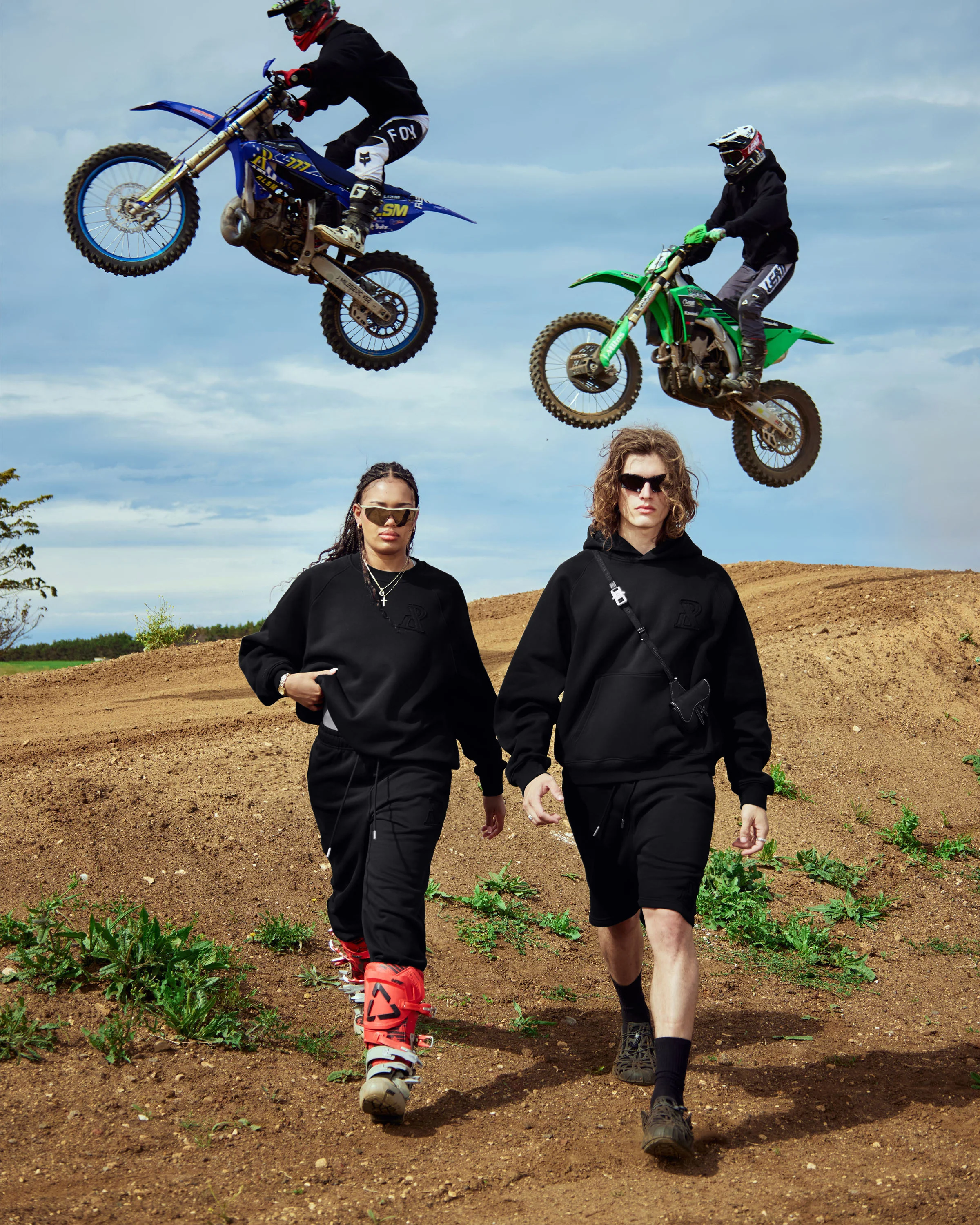LEGACY HOODIE BLACK - Image 3